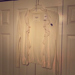 NWT Ambercrombie &Fitch Sweater size small